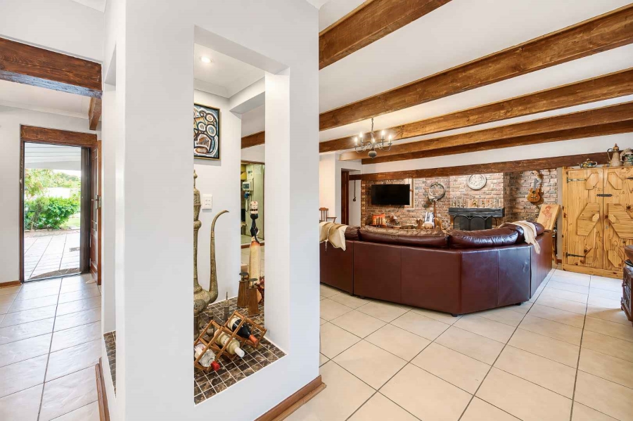 5 Bedroom Property for Sale in Fisherhaven Western Cape